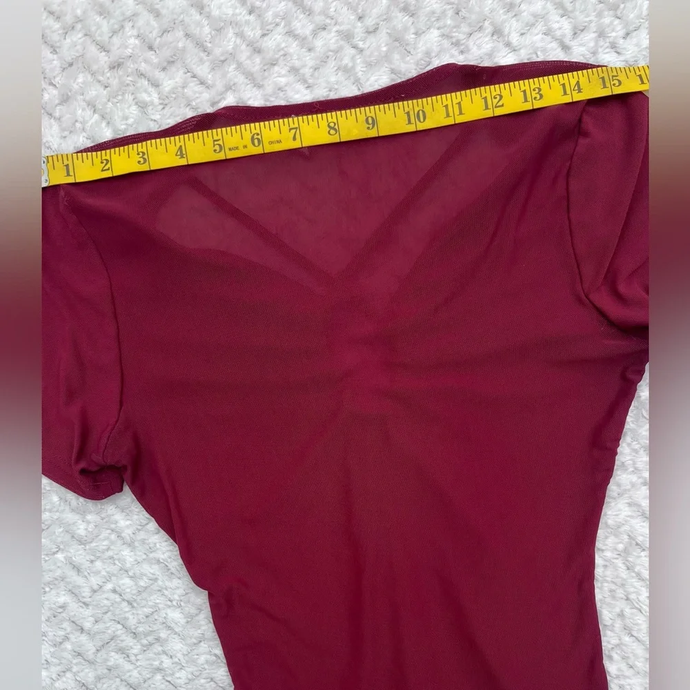 Willow + Root Sheer Maroon Short Sleeve Top Keyhole Ruching Detail - Picture 7 of 8